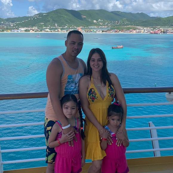 Meet your Posher, Dayana - Picture 1 of 1